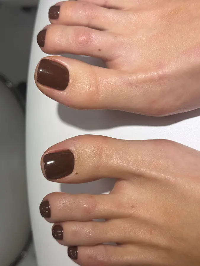 Smart gel pedicure by Aia