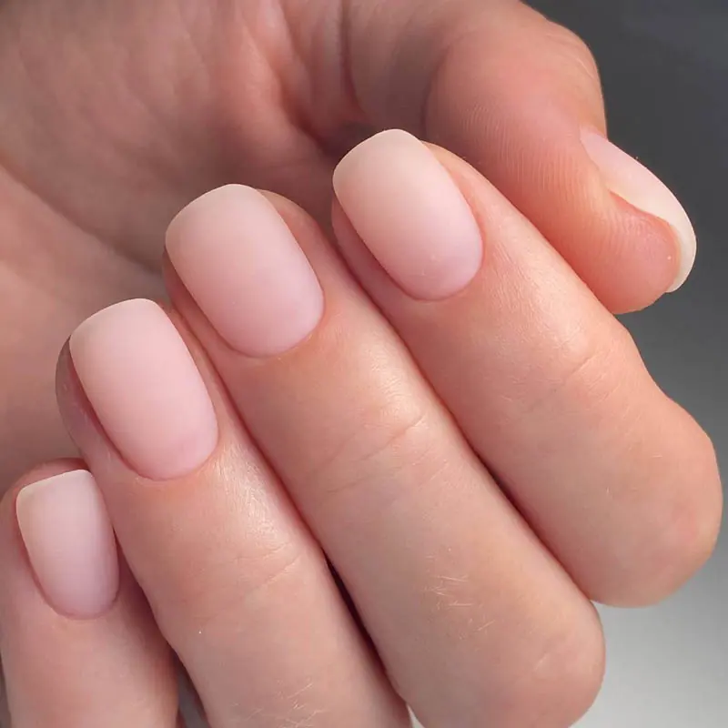 Elegant bridal gel manicure in NYC
