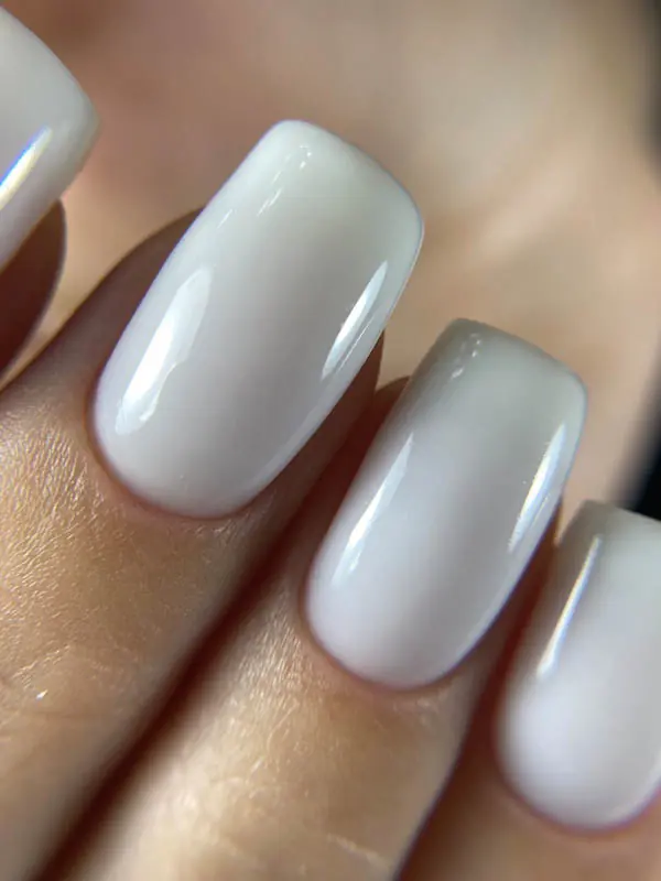 Long-lasting Russian hard gel overlay in NYC