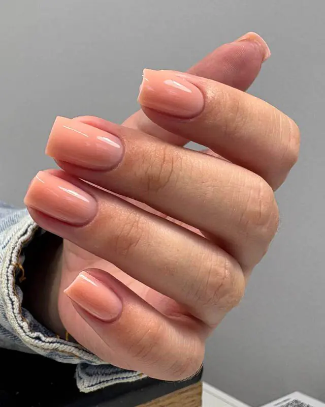Glossy peach nude square gel manicure by Elena