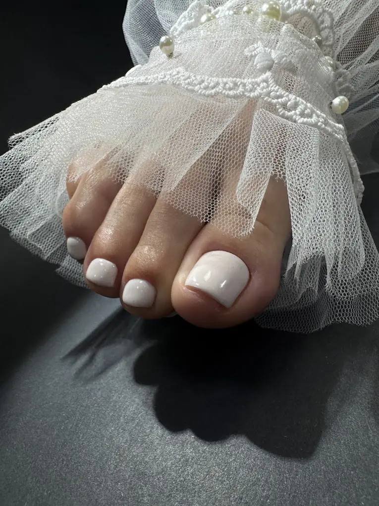 Close-up refined SMART Pedicure finish at Darlings Beauty Lab