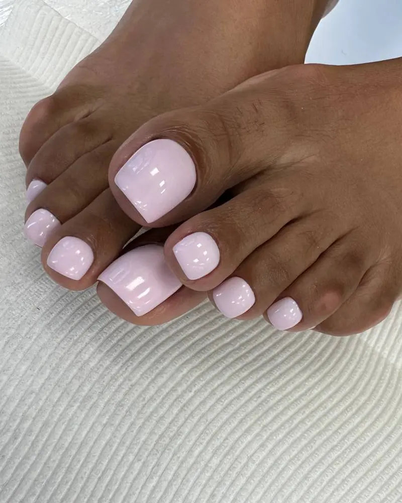 SMART gel pedicure with precise toenail cuticle care in Manhattan