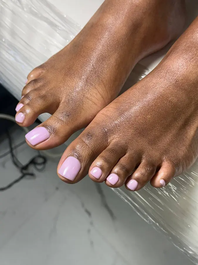 Smart gel pedicure by Julia